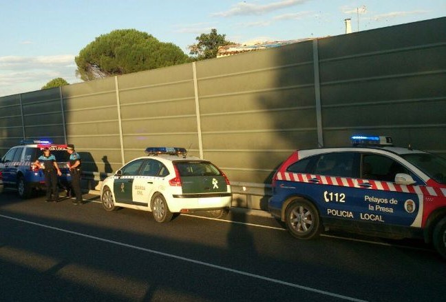 Policía local pelayos de la presa
