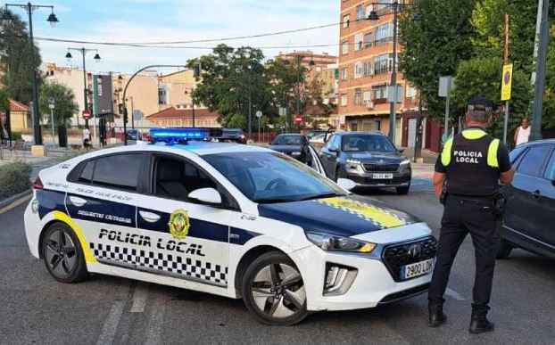 policia-local-alcoy-coche